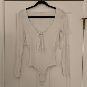 Revolve - Amuse Society White Long Sleeve Bodysuit